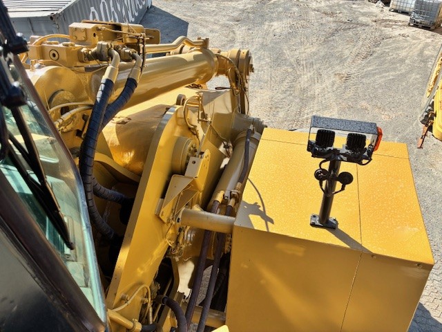 Image of 2021 Cat 992K Wheel Loader