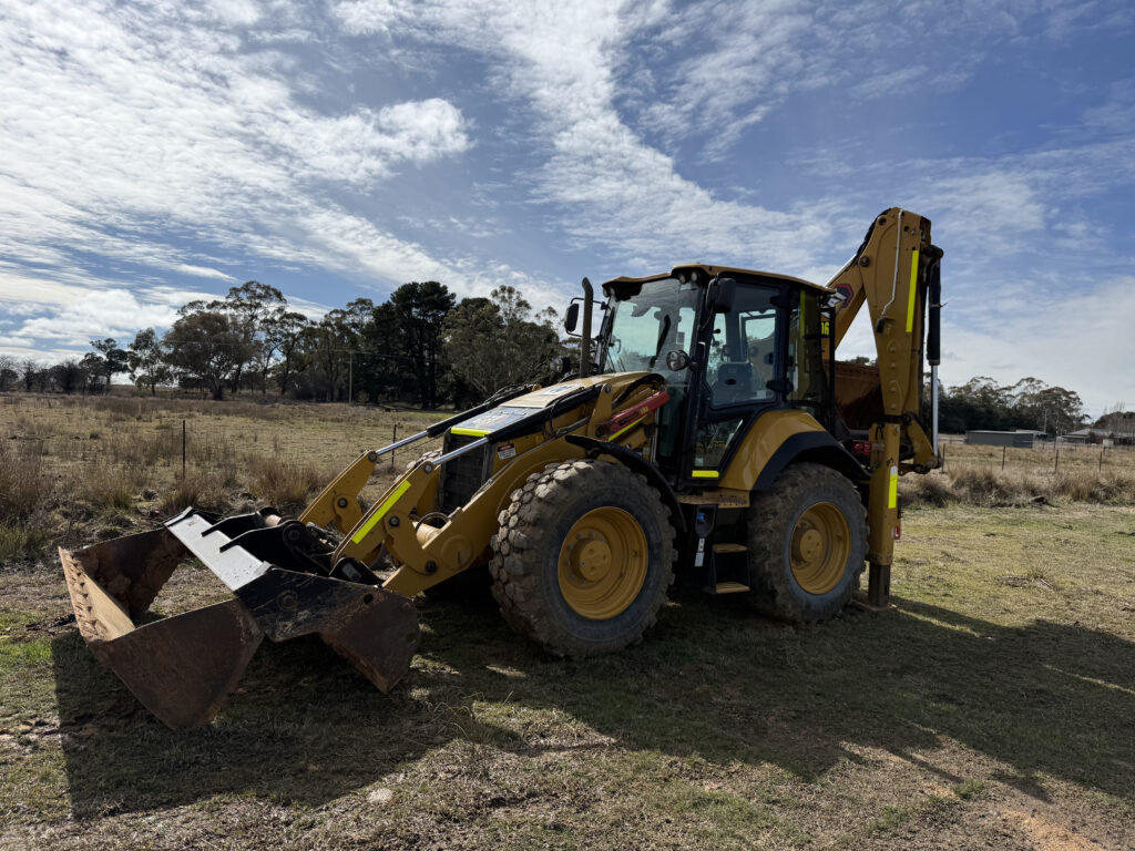 Image of 2019 Cat 444 Backhoe