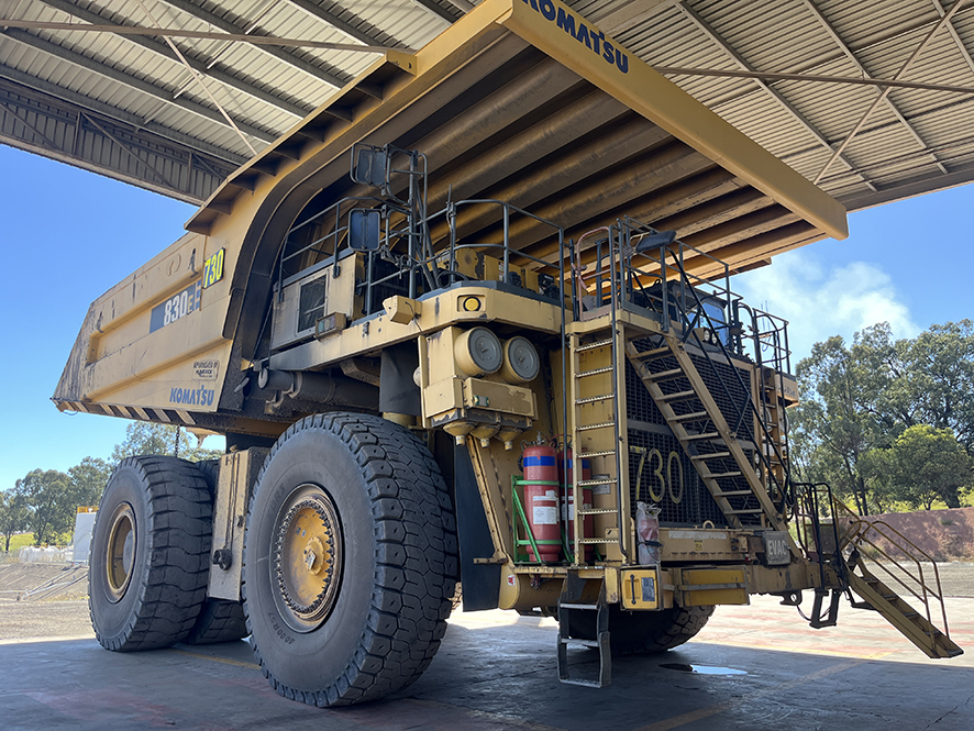 Image of 2006 Komatsu 830E-AC Dump Truck