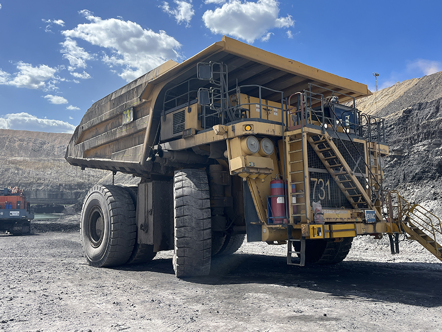 Image of 2006 Komatsu 830E-AC Dump Truck